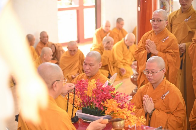 Holding Pravaranà Ceremony of the Director Board (DB) of Hoc Mon district's Vietnam Buddhist Sangha (VBS)